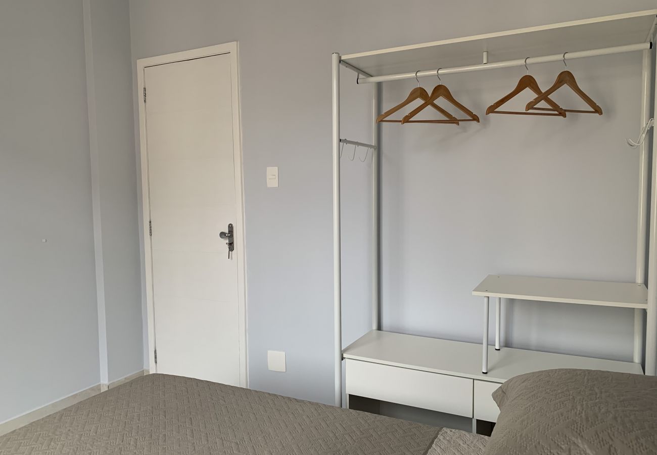 Quarto cama de casal Quarto cama de casal
