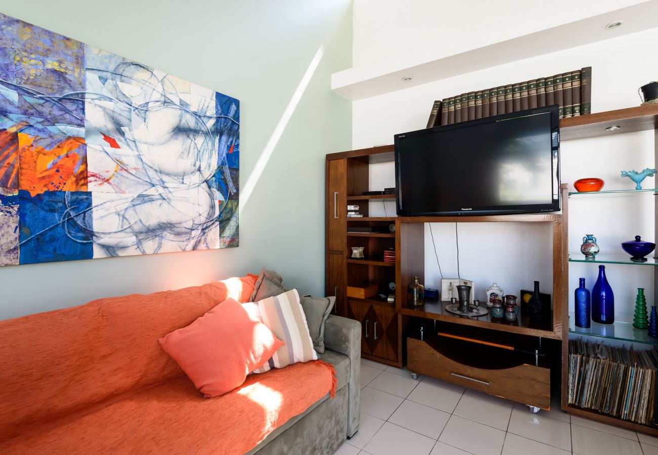 Apartamento em Rio de Janeiro - MQC502 (Zona1) Apartamento em Rio de Janeiro - MQC502 (Zona1)
