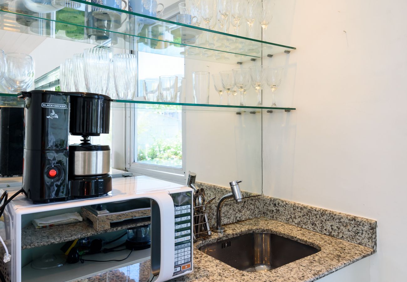 Apartamento em Rio de Janeiro - MQC502 (Zona1) Apartamento em Rio de Janeiro - MQC502 (Zona1)
