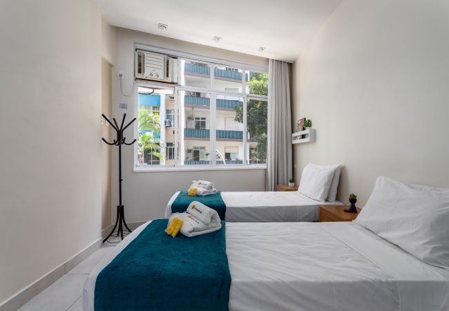Apartamento em Rio de Janeiro - DF219 (Zona3) Apartamento em Rio de Janeiro - DF219 (Zona3)