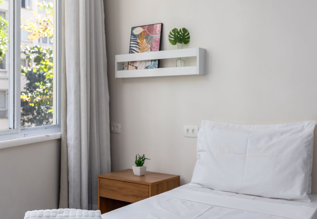 Apartamento em Rio de Janeiro - DF219 (Zona3) Apartamento em Rio de Janeiro - DF219 (Zona3)