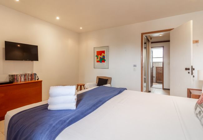 Apartamento em Rio de Janeiro - M404 (Zona4) Apartamento em Rio de Janeiro - M404 (Zona4)