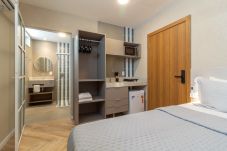 Apartamento em Rio de Janeiro - CR-PJ-STU-Q10 (Zona4)