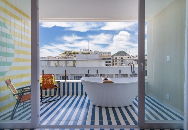 Apartamento em Rio de Janeiro - CR-PJ-SP-Q11 (Zona4)