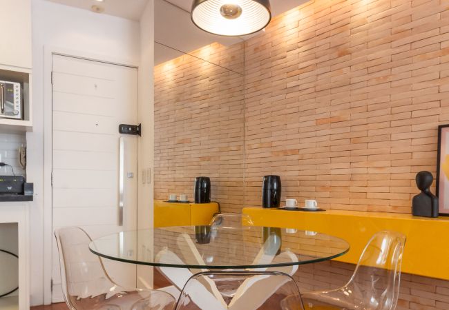 Apartamento em Rio de Janeiro - BC405 (Zona2) Apartamento em Rio de Janeiro - BC405 (Zona2)