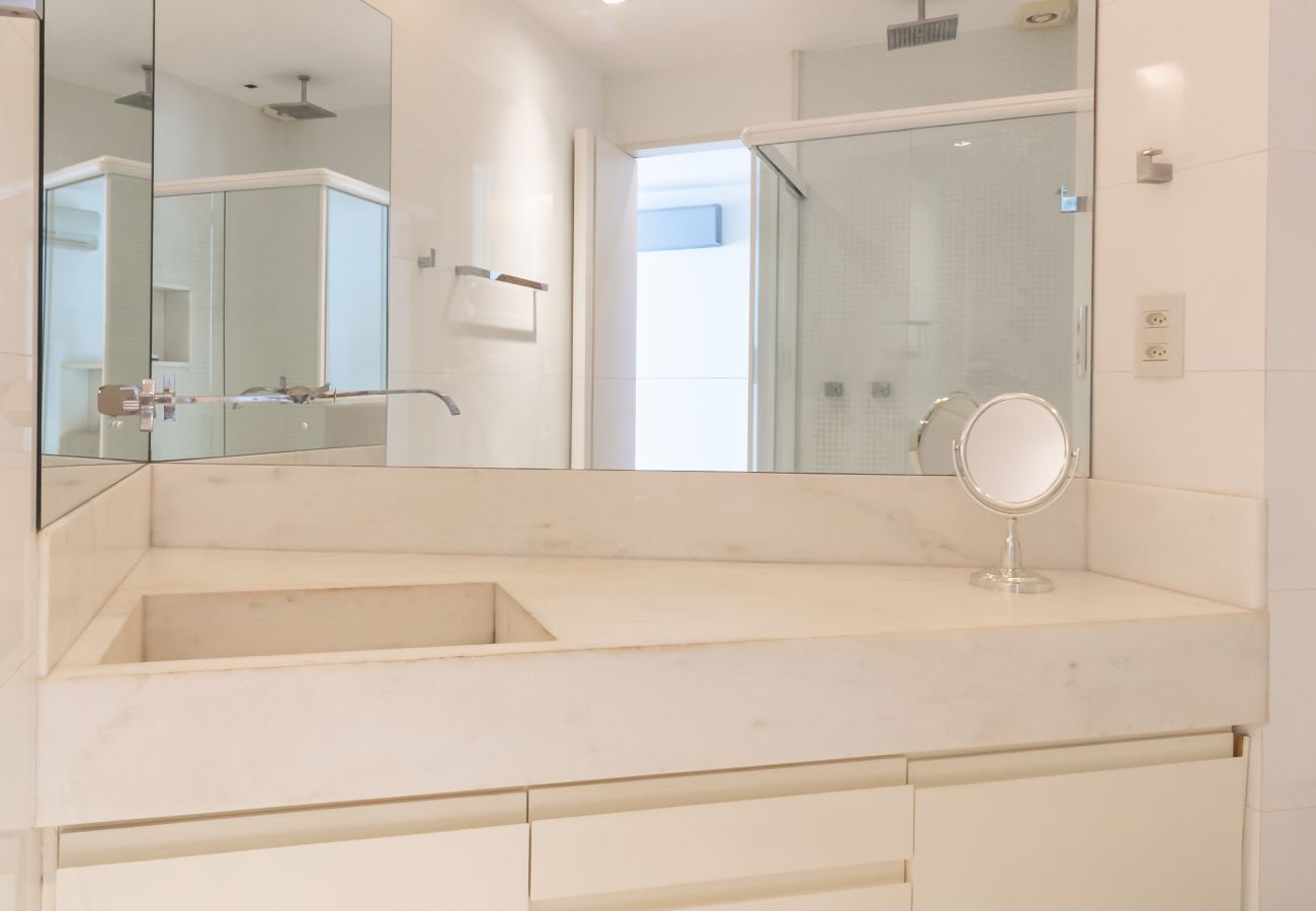 Apartamento em Rio de Janeiro - BC405 (Zona2) Apartamento em Rio de Janeiro - BC405 (Zona2)