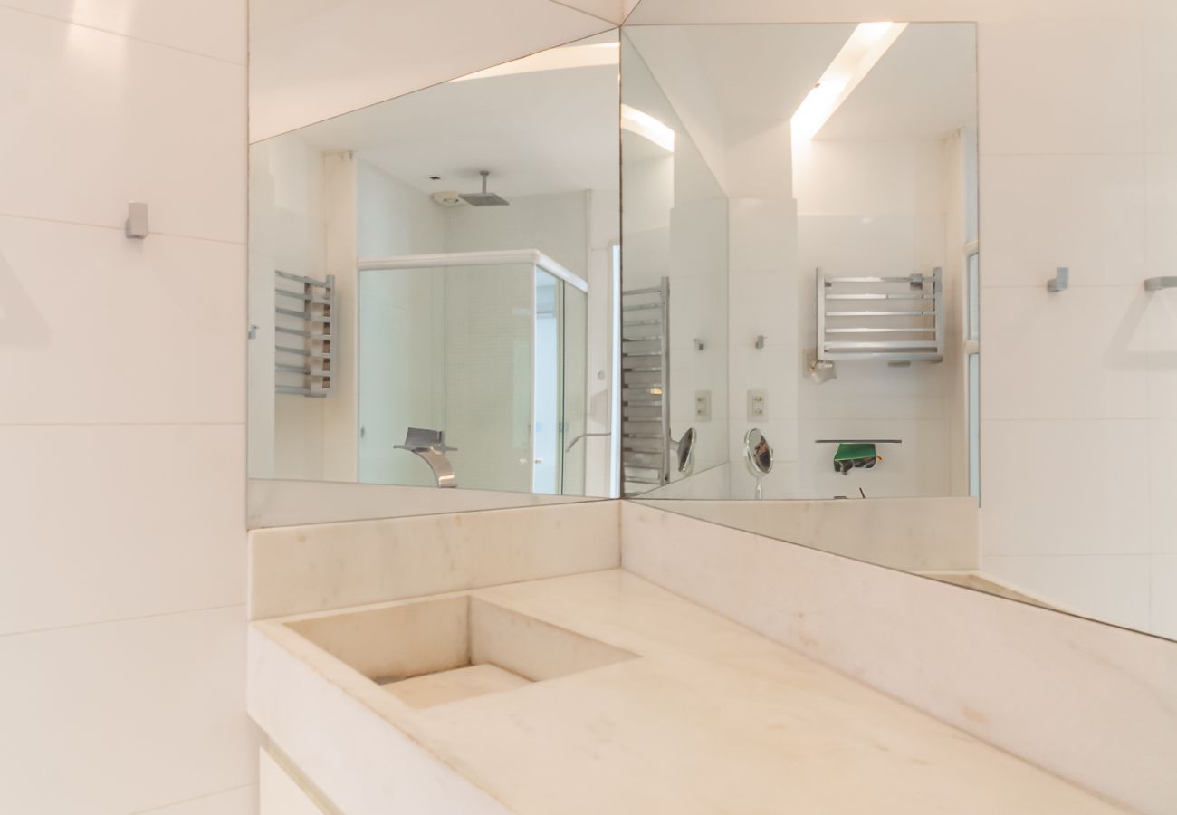 Apartamento em Rio de Janeiro - BC405 (Zona2) Apartamento em Rio de Janeiro - BC405 (Zona2)