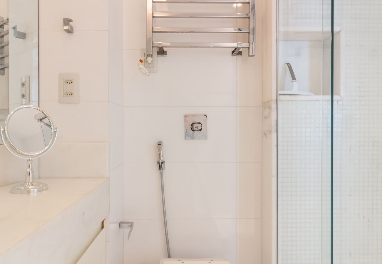 Apartamento em Rio de Janeiro - BC405 (Zona2) Apartamento em Rio de Janeiro - BC405 (Zona2)