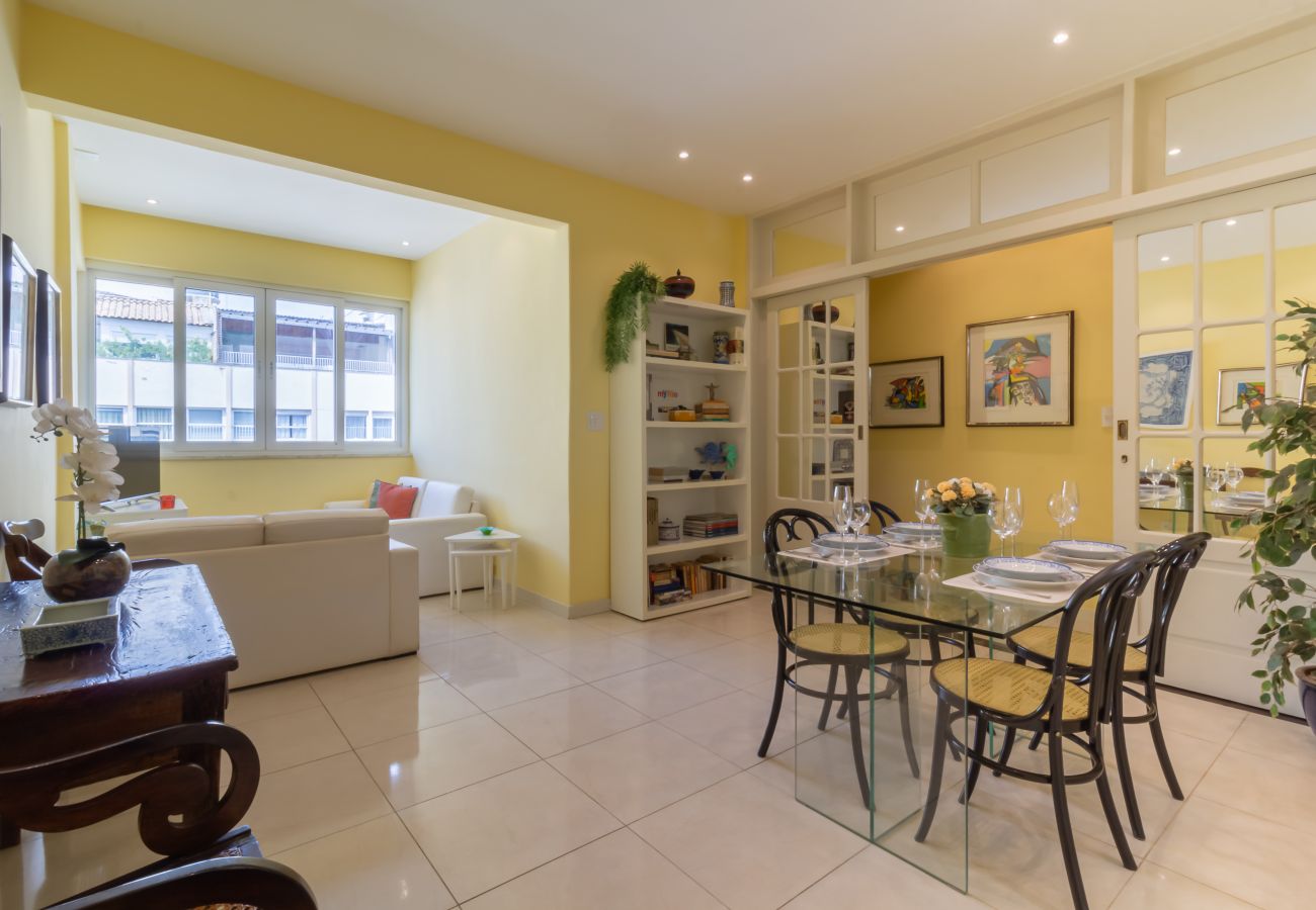 Apartamento em Rio de Janeiro - AP801 (Zona1)