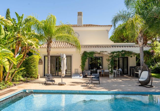 Villa em Almancil - Villa Dasha by the Lake