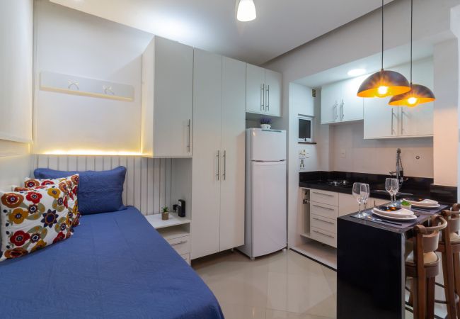 Apartamento em Rio de Janeiro - PF512 (Zona3)