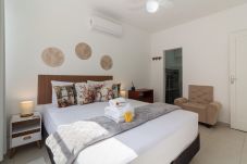 Apartamento em Rio de Janeiro - FO801 (Zona4)