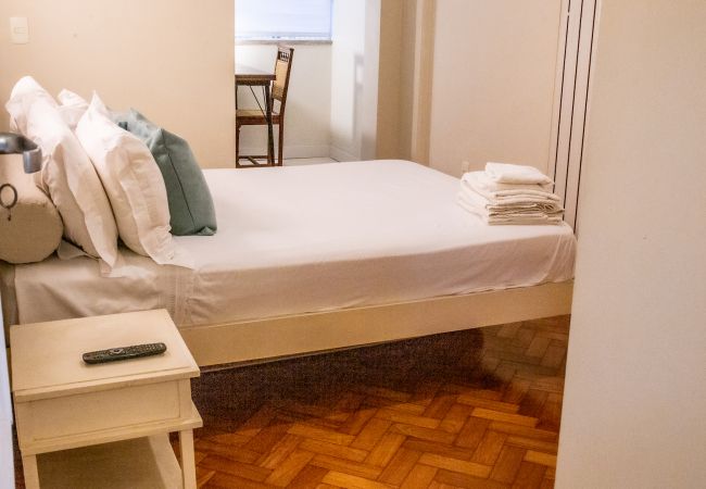 Double room Room with comfortable bed and bedding