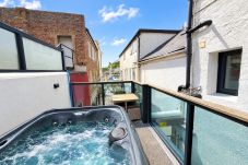Apartment in Torquay - Harbour Breeze