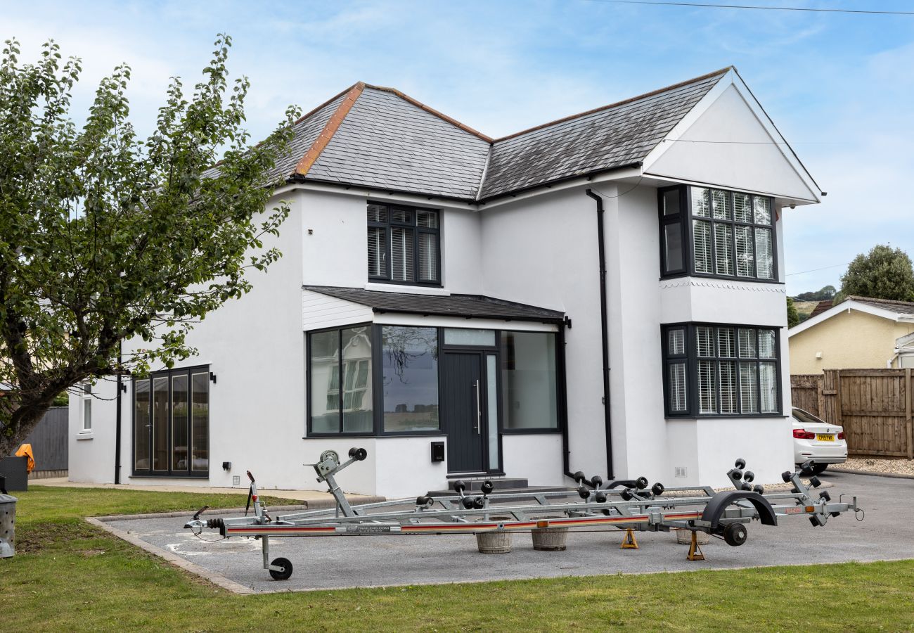 Fresh Escapes - Greenacre - Teignmouth - hot Tub - Sleeps 10 Fresh Escapes - Greenacre - Teignmouth - hot Tub - Sleeps 10
