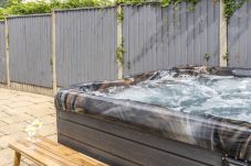 Fresh Escapes - Greenacre - Teignmouth - hot Tub - Sleeps 10 