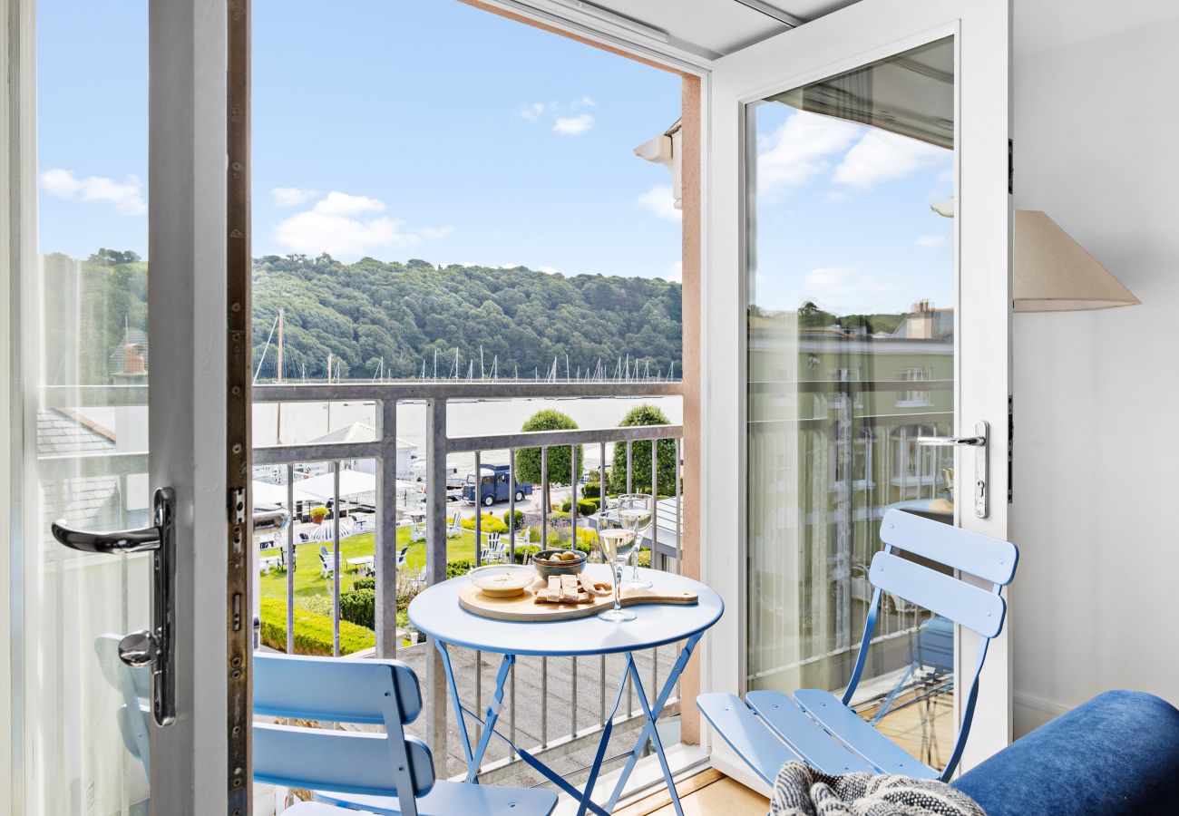 Apartment in Dartmouth - The Masts, 37 Dart Marina Apartment in Dartmouth - The Masts, 37 Dart Marina