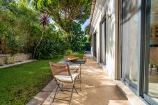 Villa in Almancil - Villa Dasha by the Lake