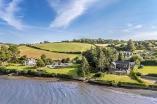 Fresh Escapes - Gable View - luxury riverside sanctuary