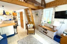 The Cabin - Hidden Retreat in the Heart of Salcombe