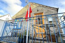 The Cabin - Hidden Retreat in the Heart of Salcombe